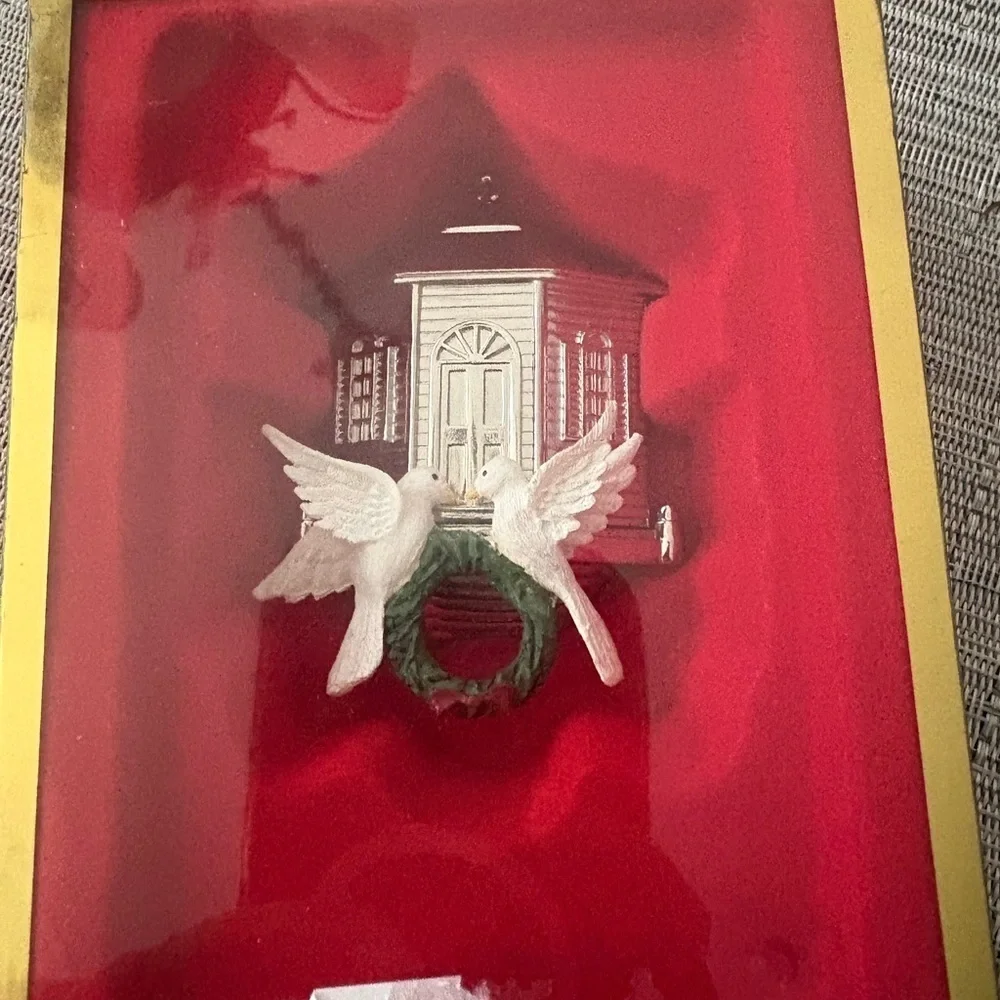 LENOX 2002 FROM OUR HOME TO YOURS SILVERPLATED ORNAMENT IN BOX